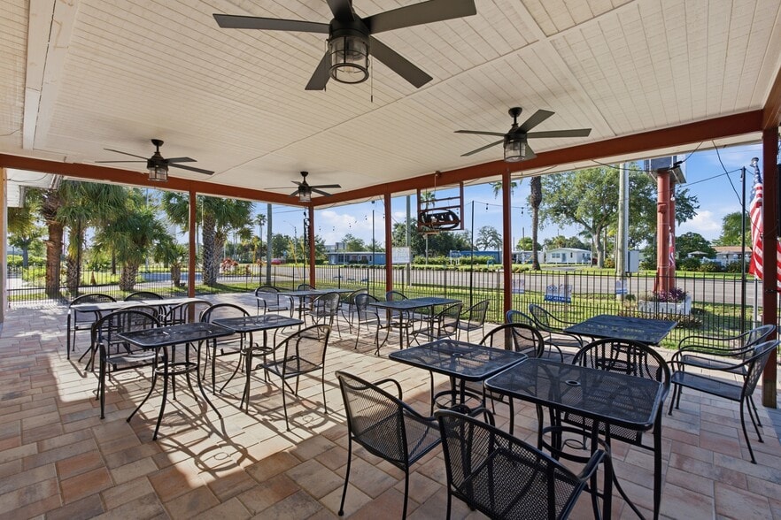 More Photos Of 2284 Gulf To Bay Blvd, Clearwater Restaurant For Sale