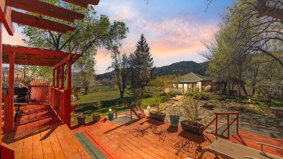 More Photos Of 295 N Main St, Glendale Hospitality For Sale