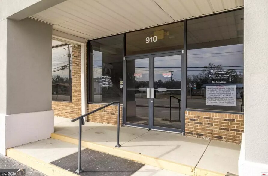 More Photos Of 910 S 7th St, Cordele Freestanding For Sale