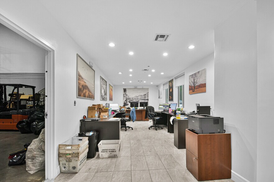 More Photos Of 2020 NW 129th Ave, Miami Warehouse For Lease