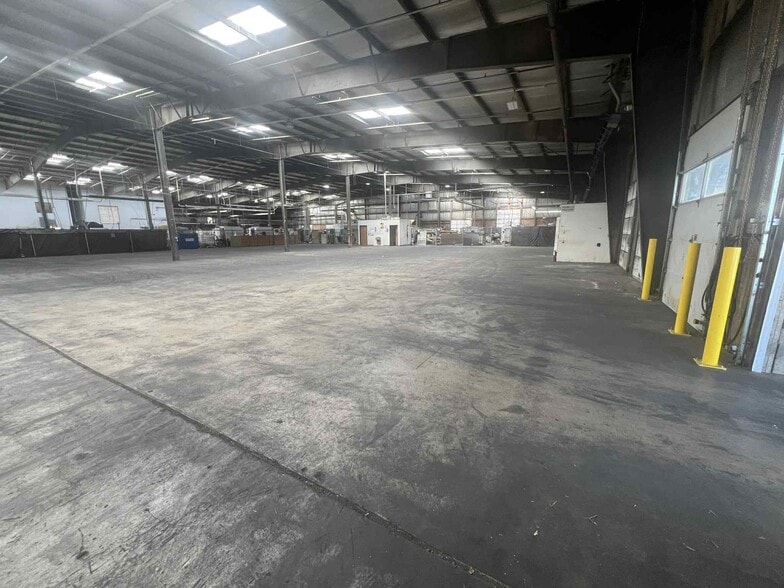 More Photos Of 1010 W Kershaw St, Ogden Manufacturing For Lease