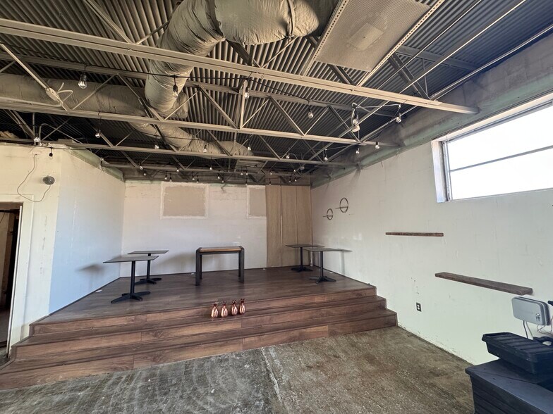 More Photos Of 6801 S West Shore Blvd, Tampa Freestanding For Lease