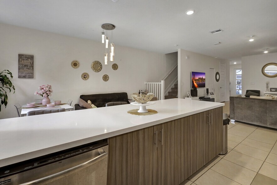 More Photos Of 15809 NW 91st Ct, Miami Lakes Specialty For Sale