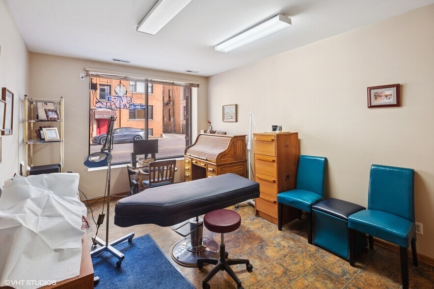 More Photos Of 1471 W Irving Park Rd, Chicago Apartments For Sale