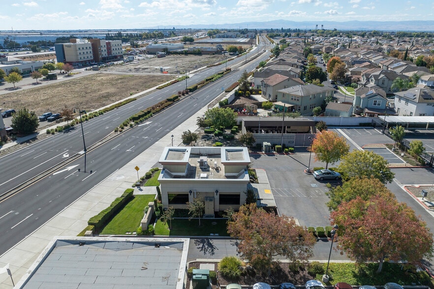 More Photos Of 17259 Golden Valley Pky, Lathrop Office For Lease