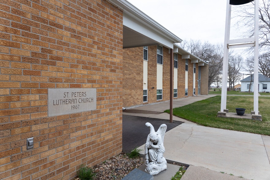 More Photos Of 381 H St, Hampton Religious Facility For Sale