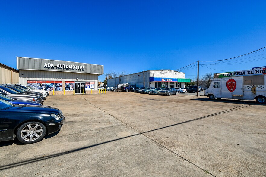 Primary Photo Of 9566 Kempwood Dr, Houston Auto Repair For Sale