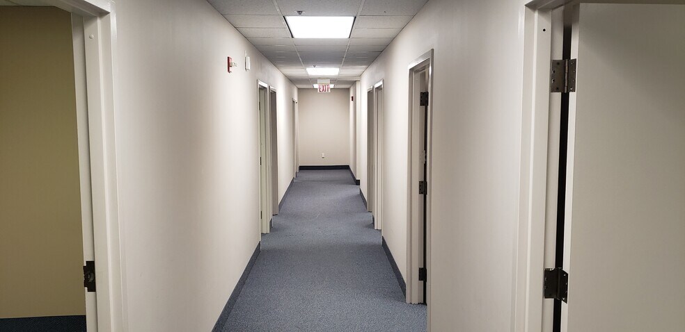 More Photos Of 400 N Columbus St, Alexandria Office For Lease