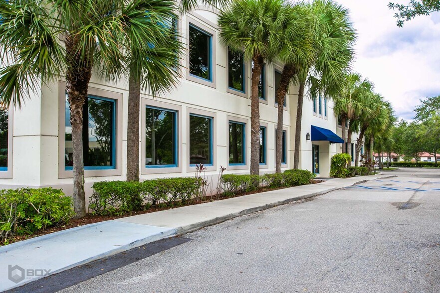 More Photos Of 10394 W Sample Rd, Coral Springs Medical For Lease