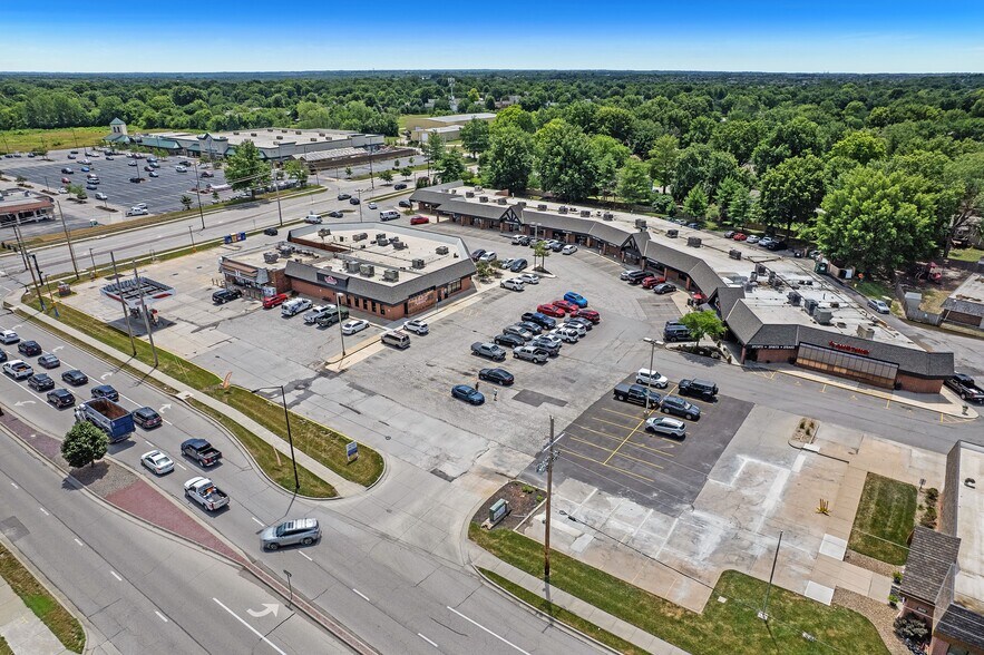 More Photos Of 2103-2149 E 151st St, Olathe Unknown For Lease