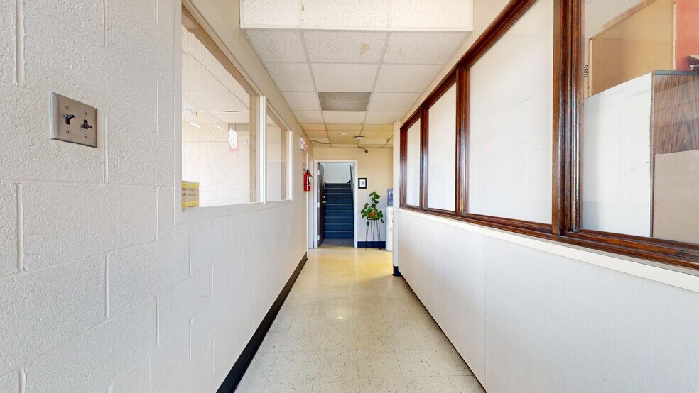 More Photos Of 1327-1331 Macklind Ave, Saint Louis Office For Sale