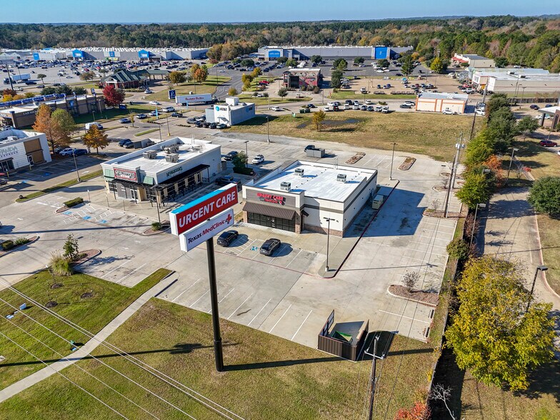 More Photos Of 2132 S 1st St, Lufkin Freestanding For Sale