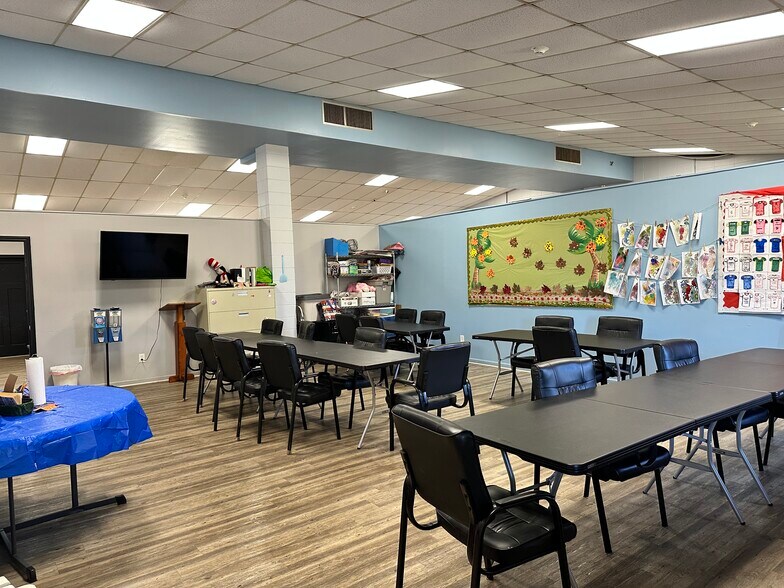 More Photos Of 504 Martin Luther King Jr Dr, Greensboro Daycare Center For Sale