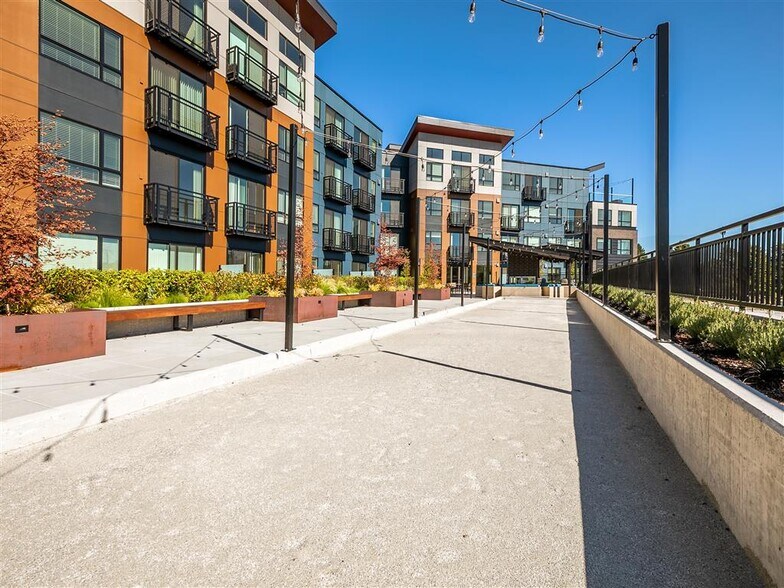 More Photos Of 2200 W Meeker St, Kent Apartments For Lease