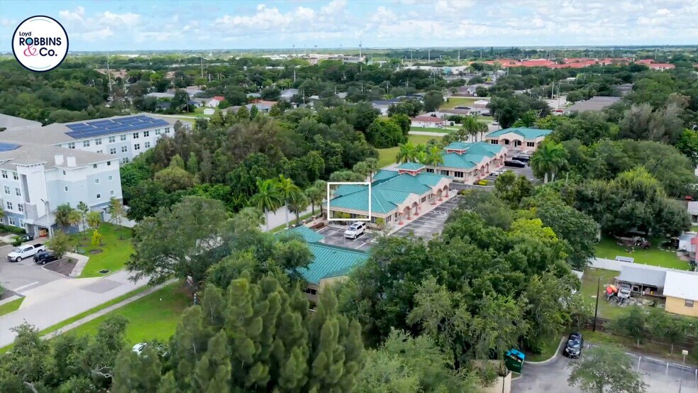 Primary Photo Of 202 N Rhodes Ave, Sarasota Office For Sale