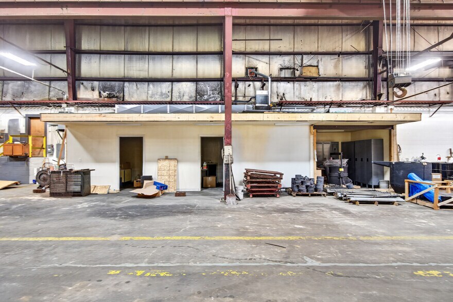More Photos Of 120 Mill St, Springport Manufacturing For Sale