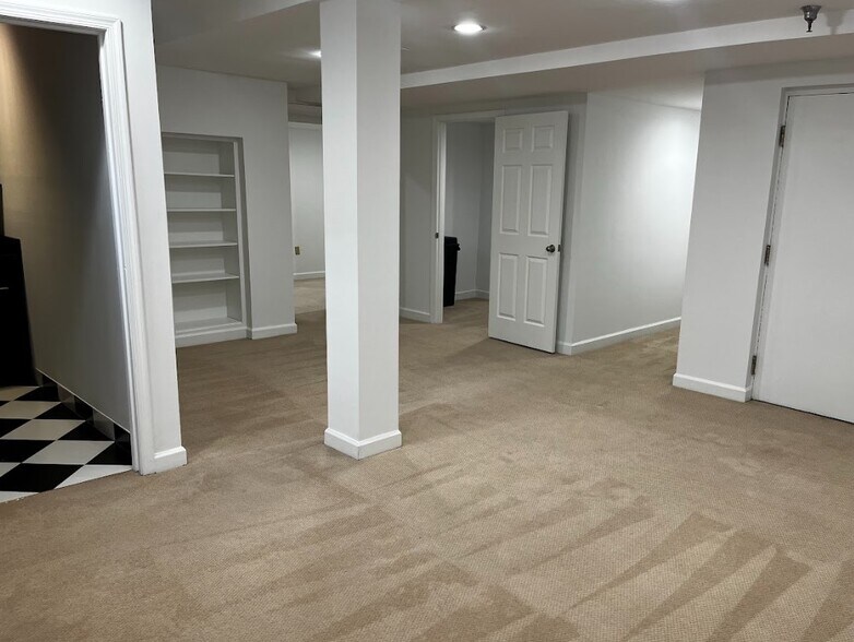 More Photos Of 228 S Washington St, Alexandria Loft Creative Space For Sale