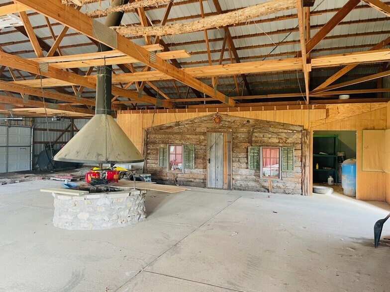 More Photos Of 12983 State Highway 47, Marthasville Specialty For Sale