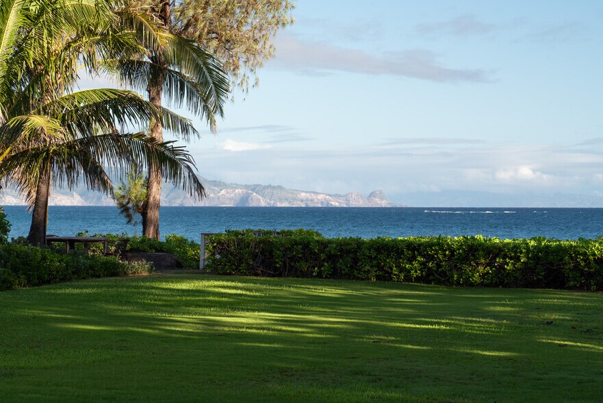 More Photos Of 65 Hana Hwy, Paia Restaurant For Sale