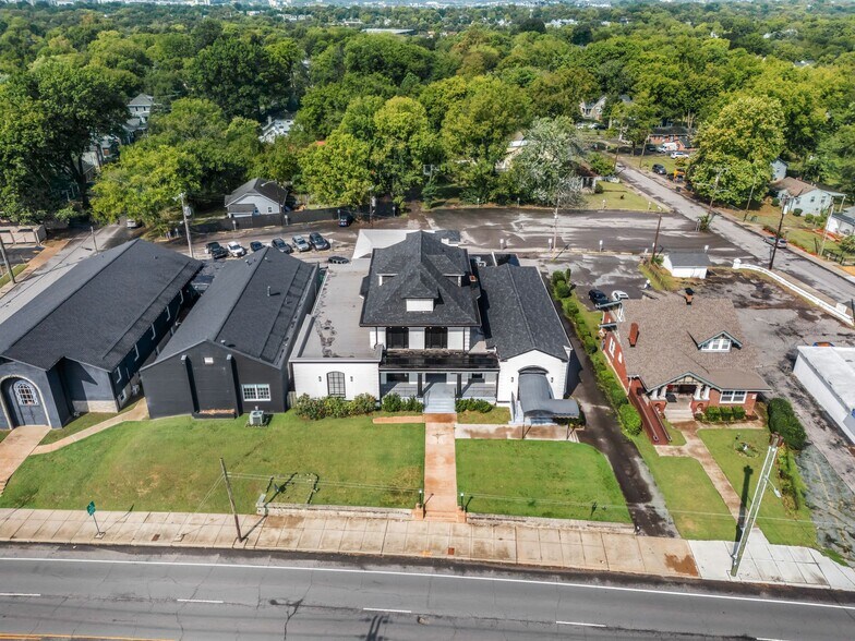 More Photos Of 904 Gallatin Ave, Nashville General Retail For Sale
