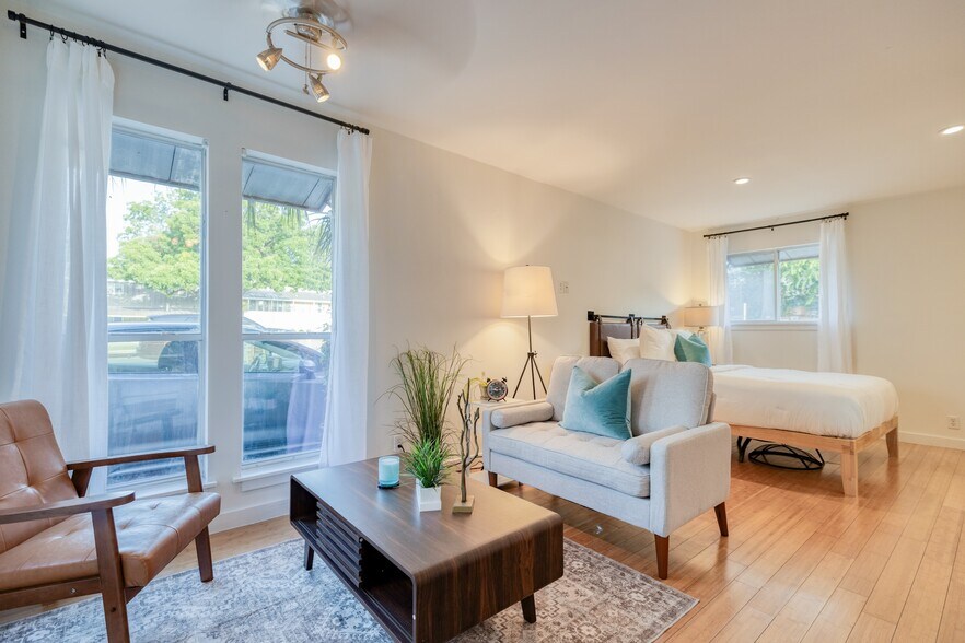 More Photos Of 2526 Durwood St, Austin Apartments For Sale