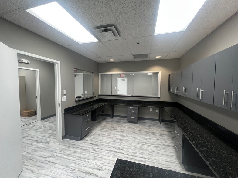 More Photos Of 4260 Glendale Milford Rd, Blue Ash Medical For Lease