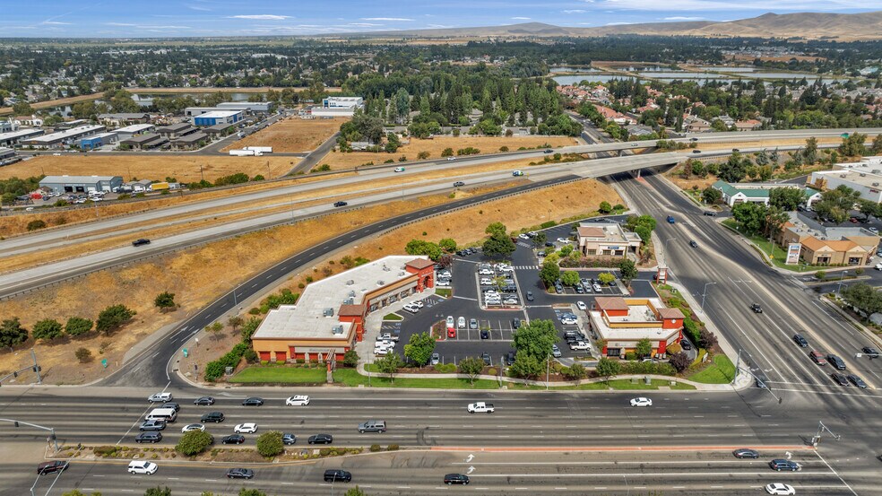 More Photos Of 739-779 Herndon Ave, Clovis Unknown For Sale