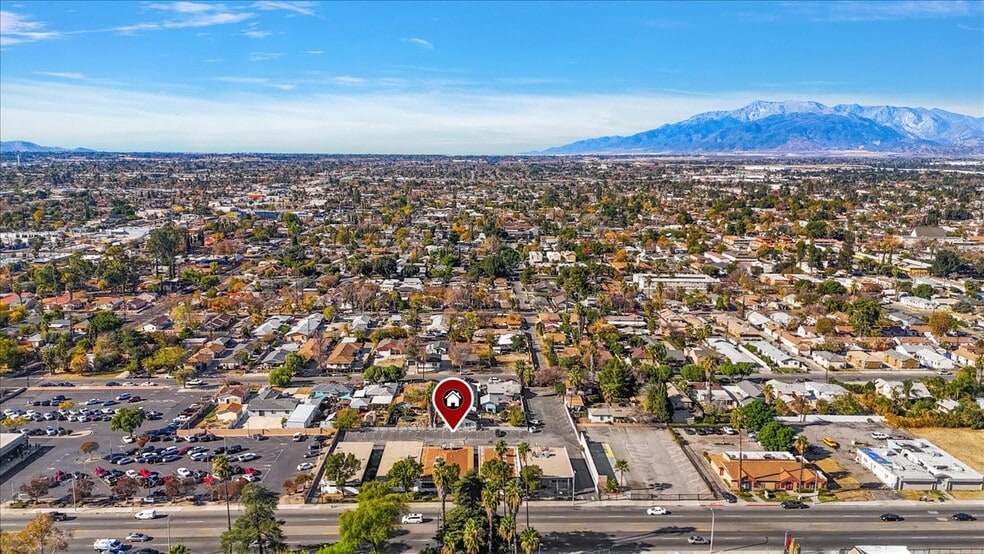 More Photos Of 1376 N Waterman Ave, San Bernardino Unknown For Lease