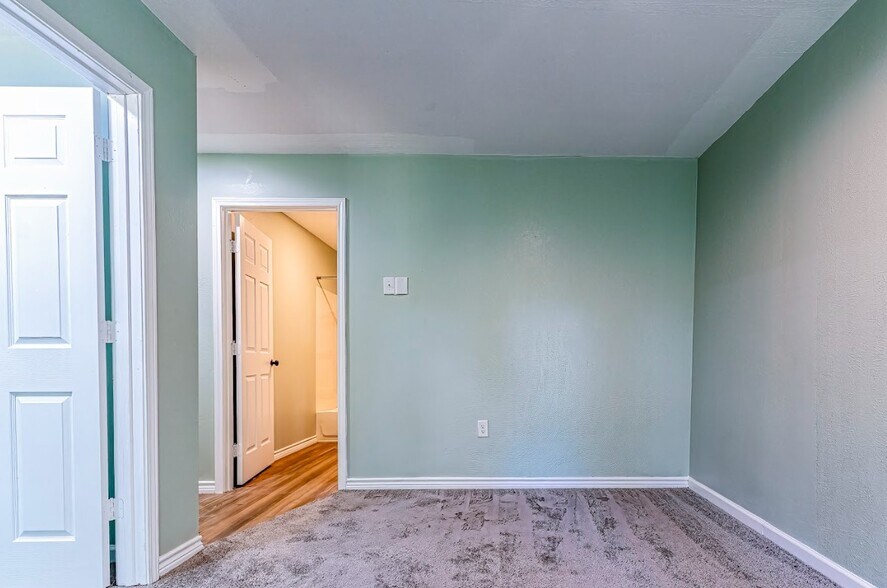 More Photos Of 229 Bishop, Livingston Apartments For Sale