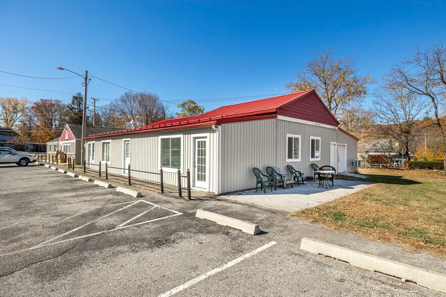 Primary Photo Of 5979 Route 82, Stanfordville Restaurant For Lease