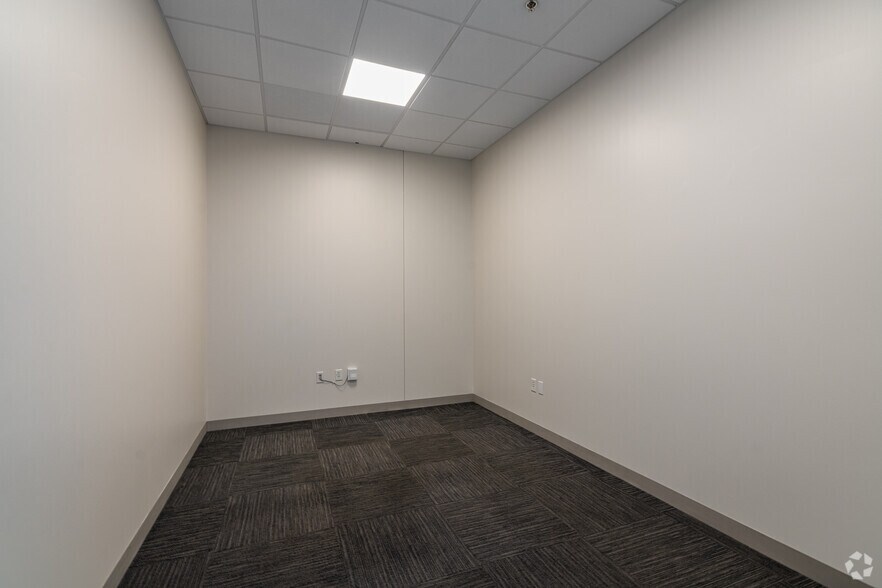 More Photos Of Heatherwilde and SH 45, Pflugerville Unknown For Lease