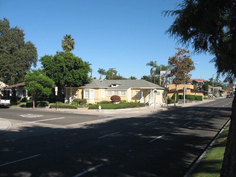 More Photos Of 917-921 W 17th St, Santa Ana Medical For Lease