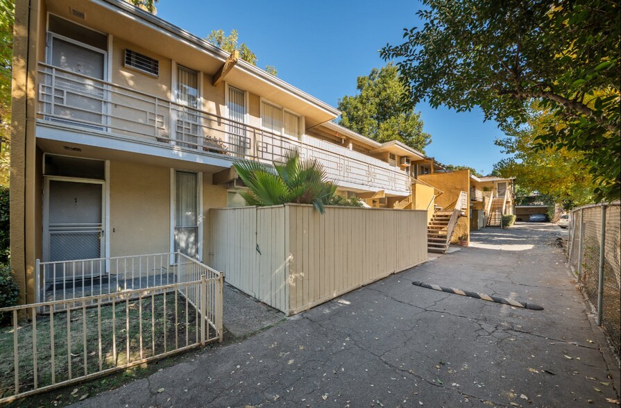 More Photos Of 570 N Madison Ave, Pasadena Apartments For Sale