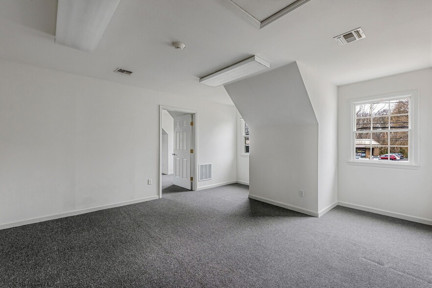 More Photos Of 1360 Montauk Hwy, Mastic Office For Lease