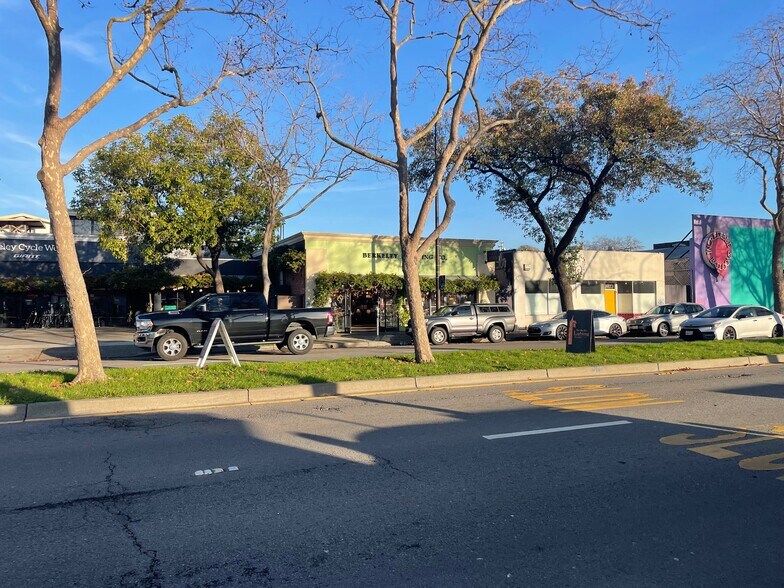 More Photos Of 1619-1623 San Pablo Ave, Berkeley Freestanding For Lease