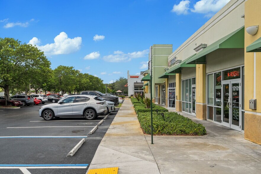More Photos Of 10101-10181 W Commercial Blvd, Fort Lauderdale Unknown For Lease