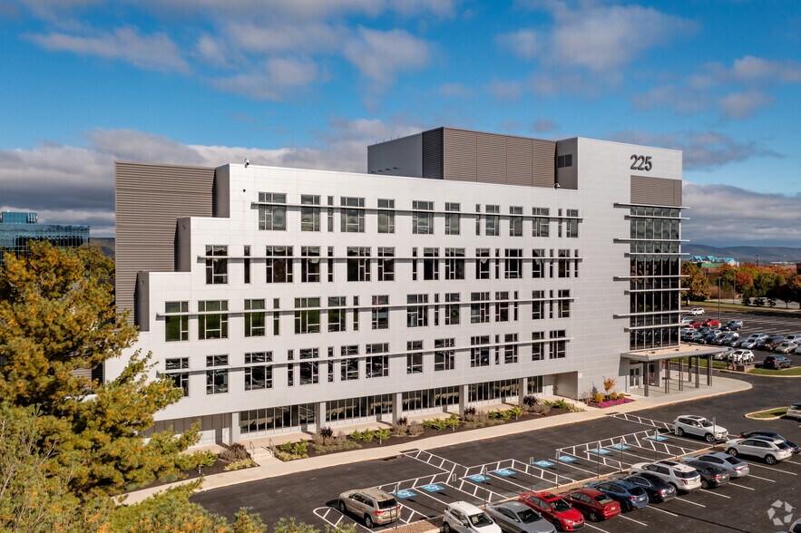 More Photos Of 225 Grandview Ave, Camp Hill Office For Sale