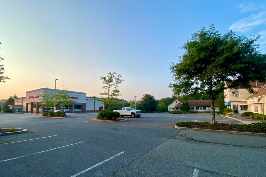 More Photos Of 185-207 Rockland St, Hanover Unknown For Lease