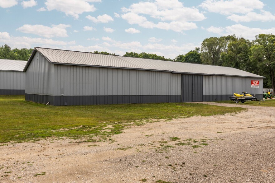 More Photos Of 11891 S East Torch Lake Dr, Alden Freestanding For Sale