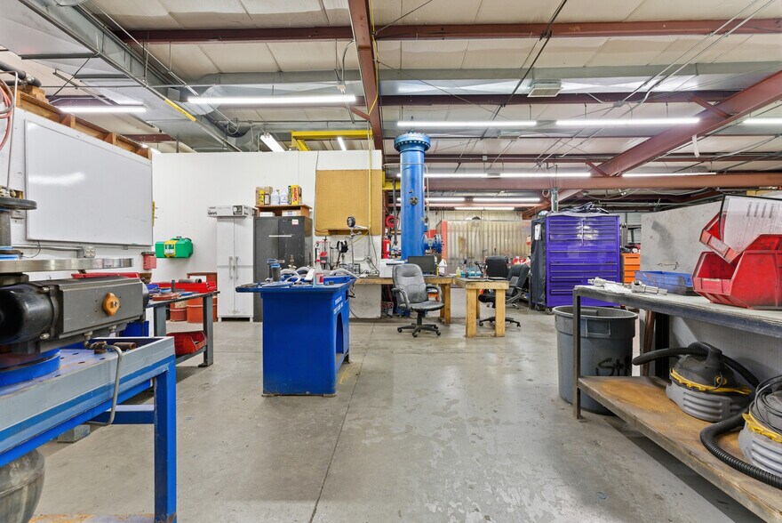 More Photos Of 34 Elise St, Westfield Industrial For Sale