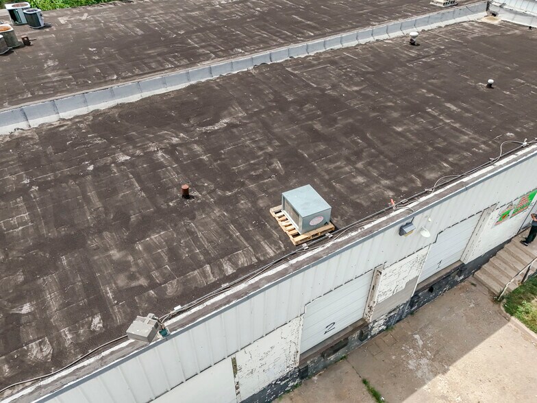 More Photos Of 925 E 19th St, Wichita Warehouse For Sale