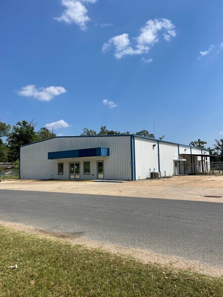 More Photos Of 110 Horne St, West Monroe Industrial For Lease