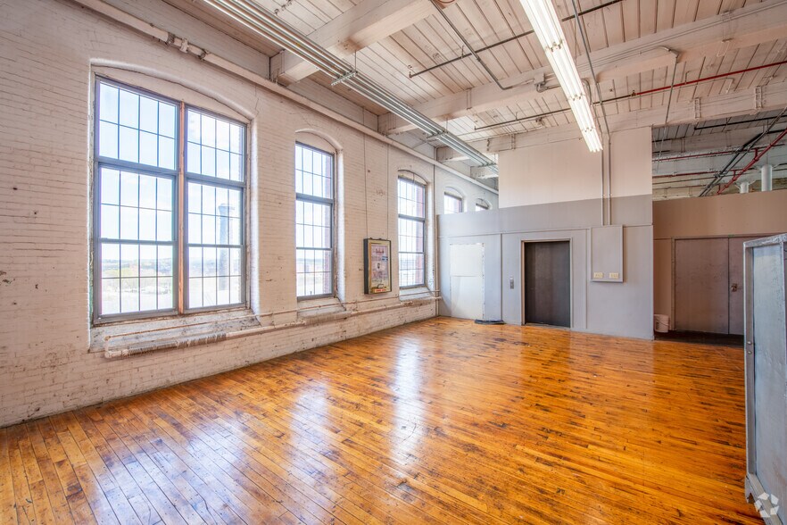 Photo of 3rd Floor Ste 327