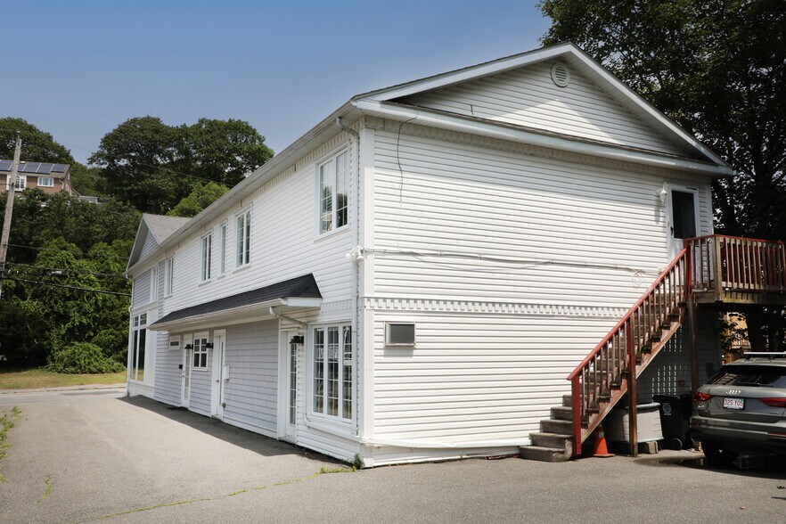 More Photos Of 487 Humphrey St, Swampscott Office For Sale