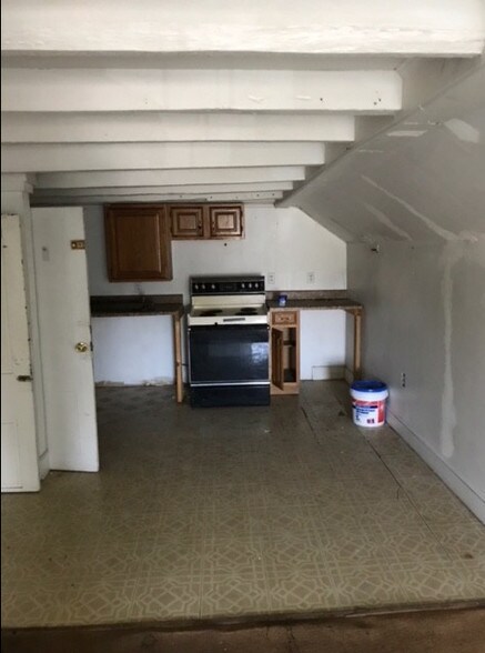 More Photos Of 313 Main St, Red Hill Restaurant For Lease