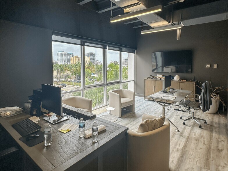 More Photos Of 301 Arthur Godfrey Rd, Miami Beach Office For Sale