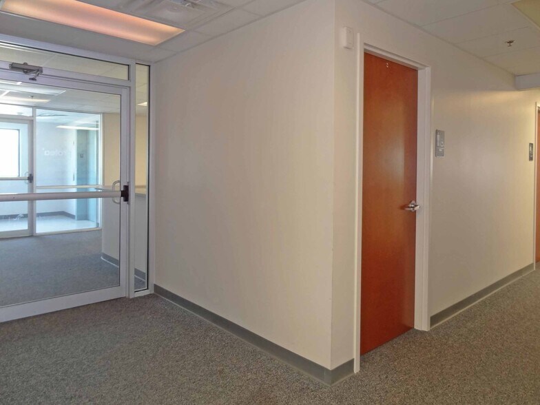 More Photos Of 1311-1319 Pineview Dr, Morgantown Medical For Lease