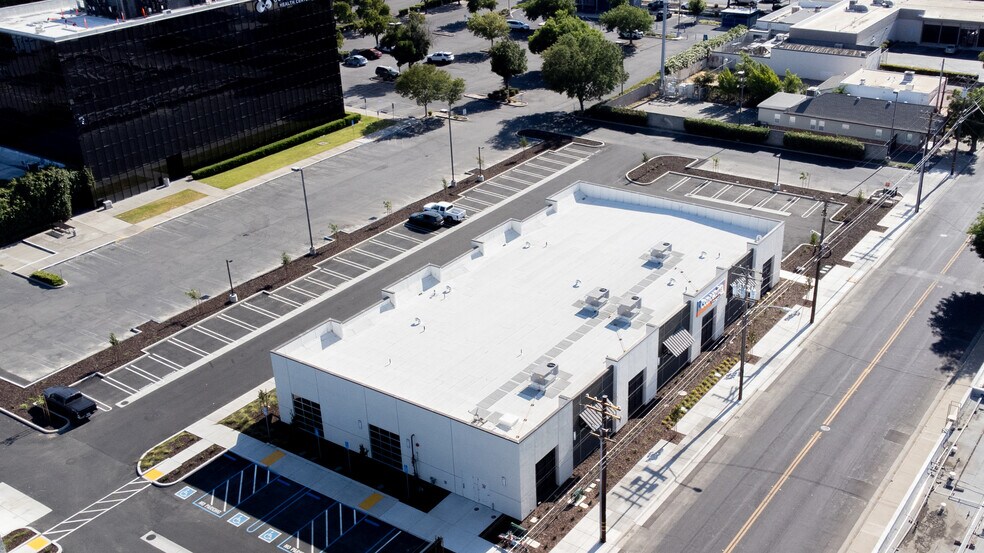 More Photos Of 140 E Granger Ave, Modesto Medical For Sale