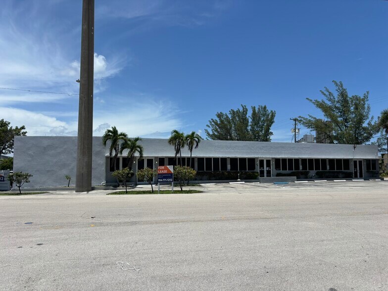 Primary Photo Of 111 SW 33rd St, Fort Lauderdale Warehouse For Lease