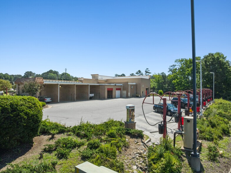 More Photos Of 11571 Clayton Boulevard, Clayton Carwash For Sale